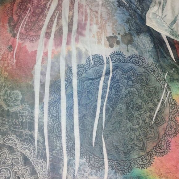 Red and Blue Boxy Graphic T-Shirt - Picture 8 of 9